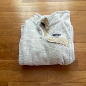 white Patagonia fleece